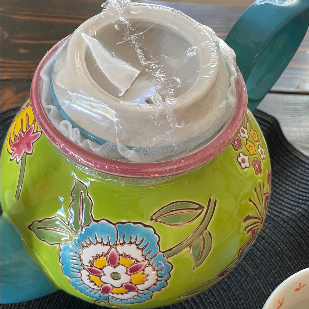 Dutch Wax Colorful Hand Painted Floral Ceramic New Teapot and 2 Cups Set - Picture 3 of 15